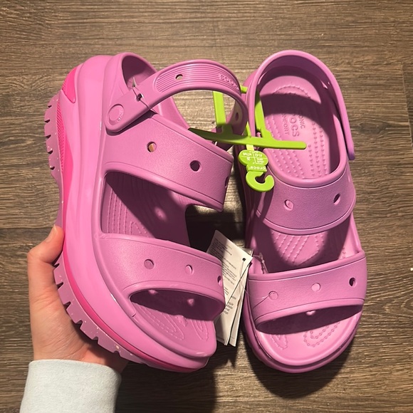 CROCS Shoes - NWT CROCS MEGA CRUSH CLOGS